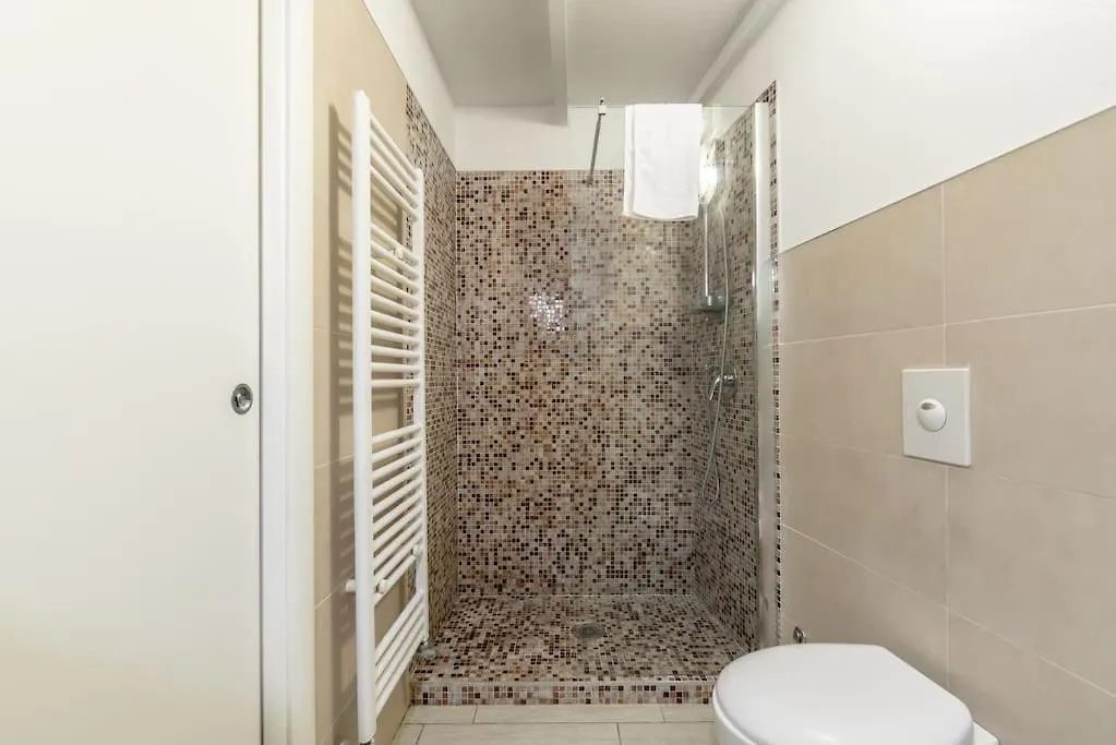 Cozy Apartment: Coldilana14 Milán 0*,  Itálie