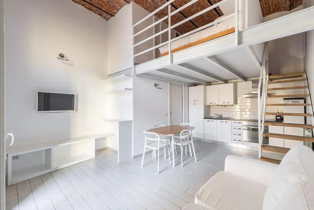 Apartment Cozy Apartment: Coldilana14 Milan Italy