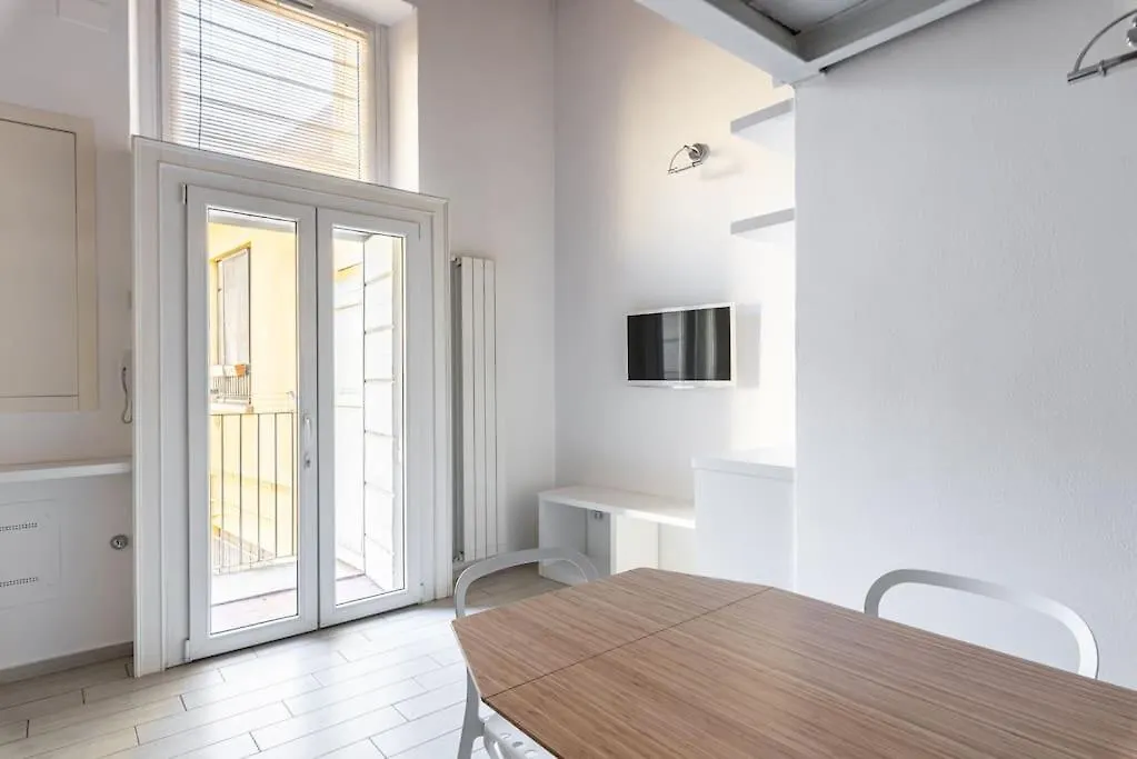 Cozy Apartment: Coldilana14 Milan 0*,  Italy
